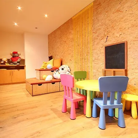 Курортный комплекс Panoramadorf Saualpe Эберштайн