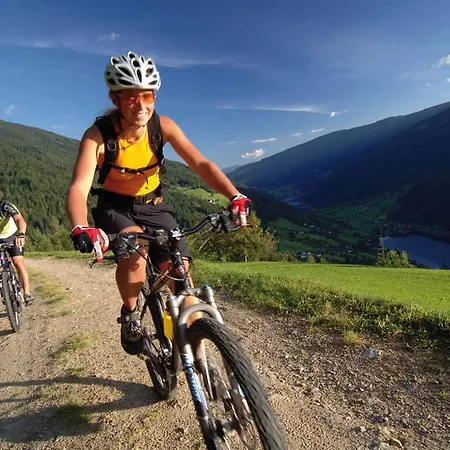 Panoramadorf Saualpe منتجع